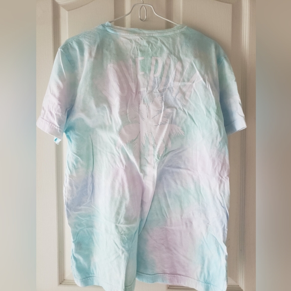 A NWOT PINK Victoria's Secret short sleeve shirt - Picture 3 of 5